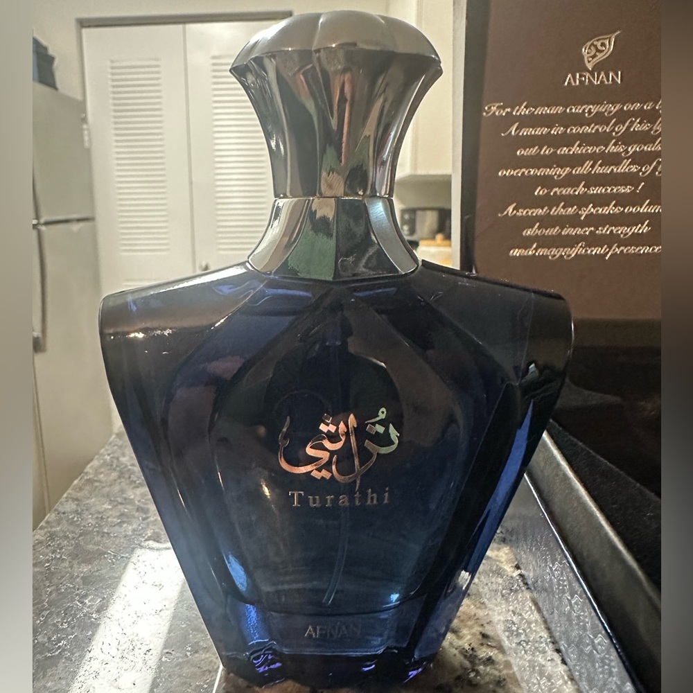 Turathi Blue Afnan
